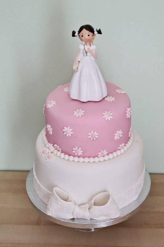 torta sencilla o simple para primera comunion de niña