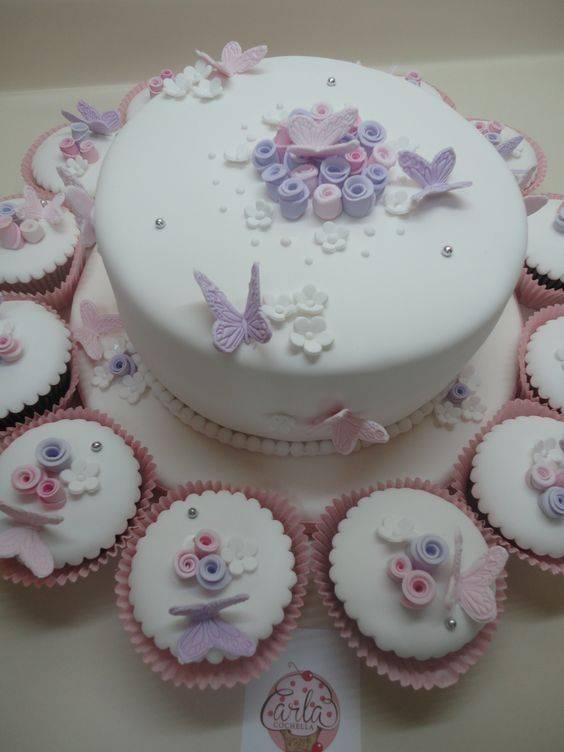 modelos de tortas para primera comunion de niña 2