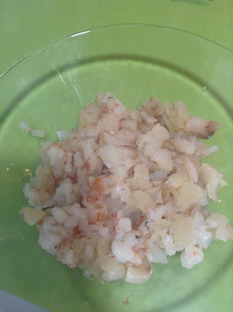 Rape y gambas troceados