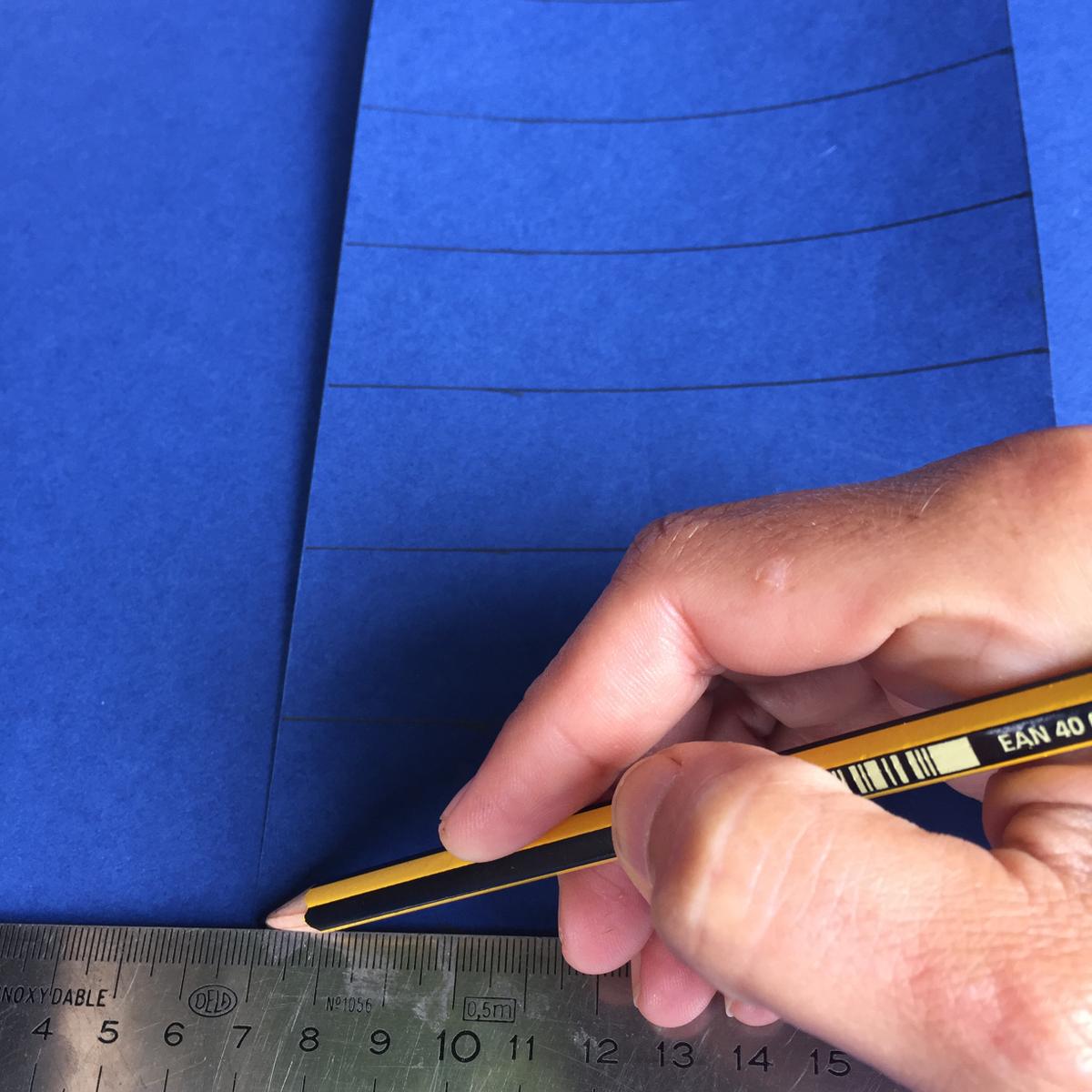 marcamos cartulinas de 3x8cm