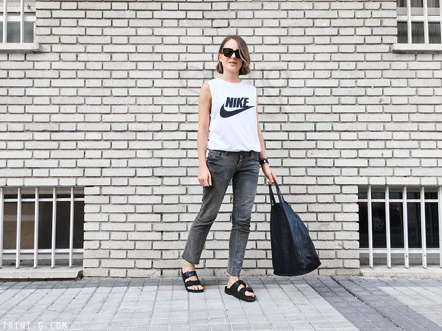 Trini | Nike tshirt Birkenstock sandals