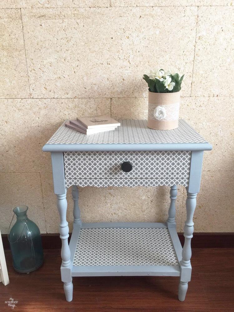 Como transformar mobiliario con decoupage y pintura de leche · Color Slate junto con Snow White milk paint