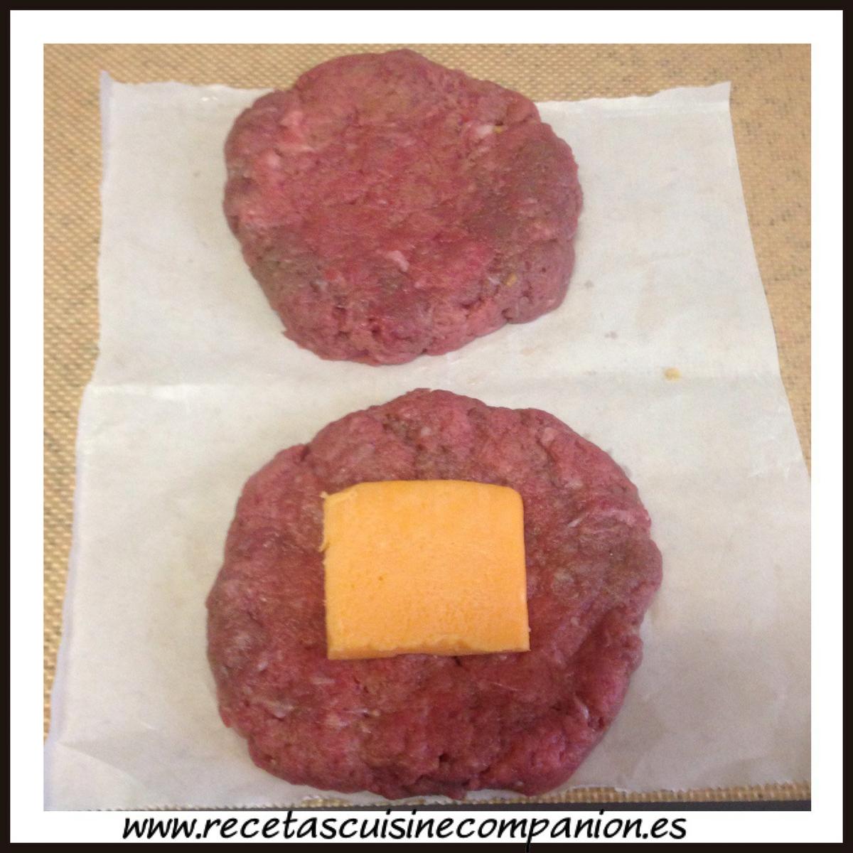 hamburguesa rellena de queso