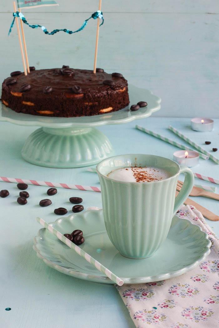 Tarta de chocolate y café por Pintando las nubes