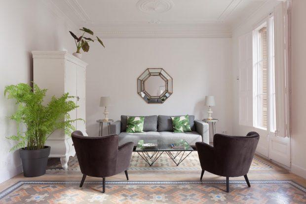 espejo dorado hezagonal