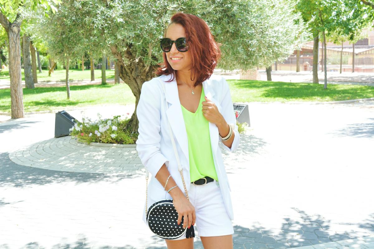 Look blanco y Neon 14