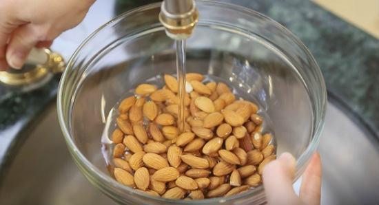 como preparar la leche de almendras