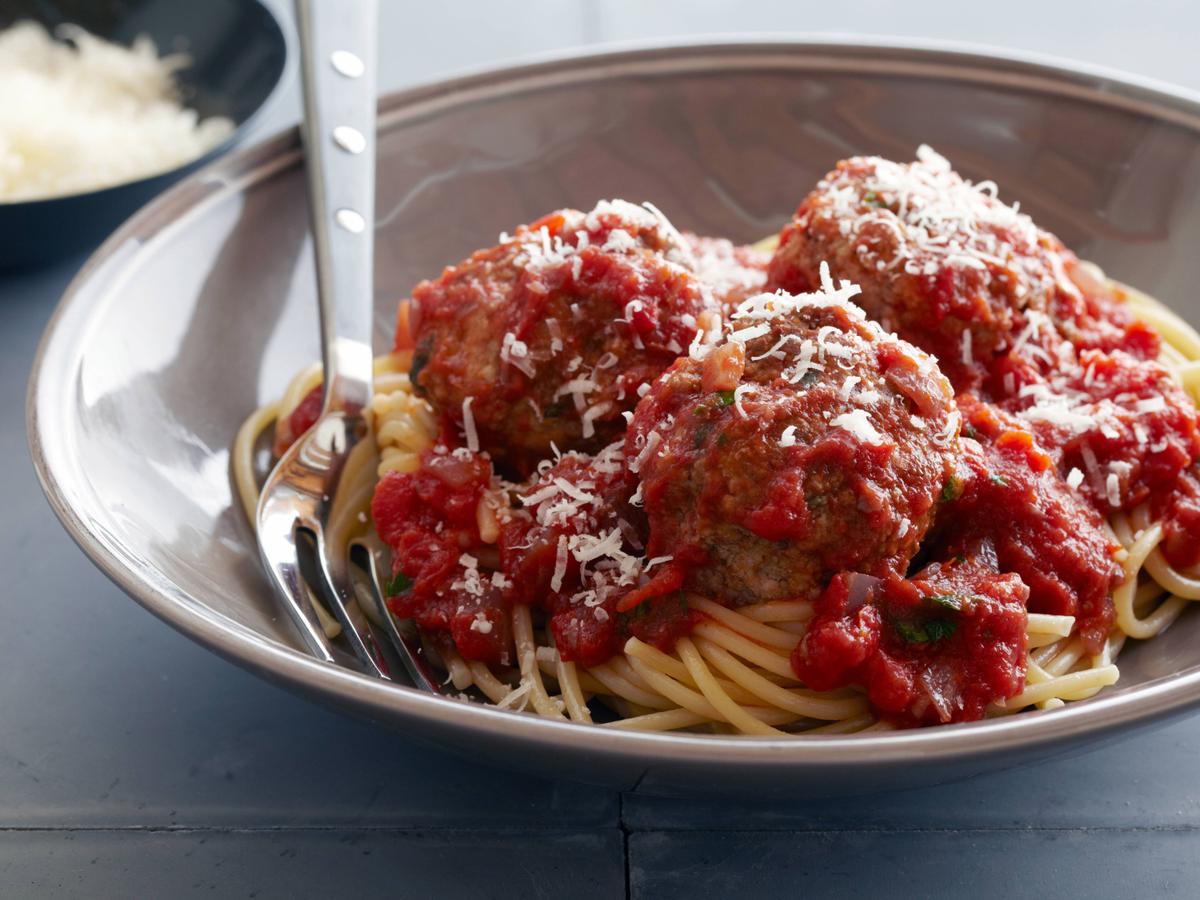 Albóndigas con tomate frito