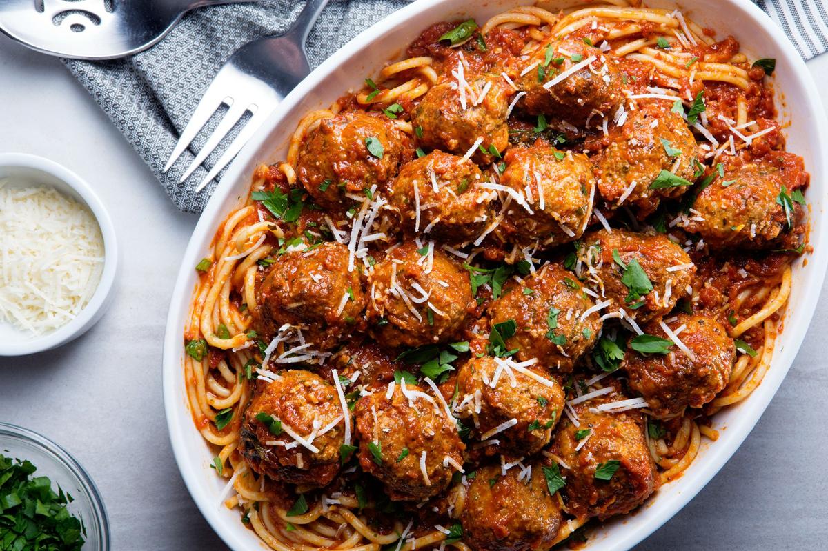 Albóndigas con tomate frito
