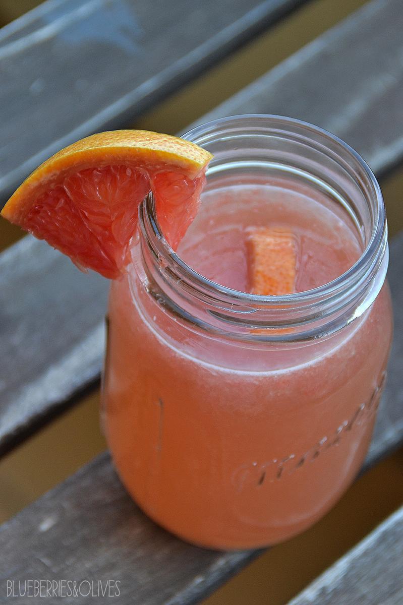 Limonada-de-pomelo-con-burbujas-Sparkling-grapefruit-lemonade-2