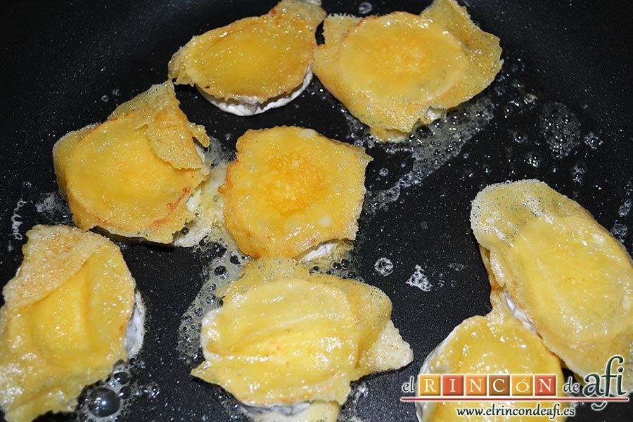 Costillas crujientes de cerdo en leche, hasta que queden bien crujientes