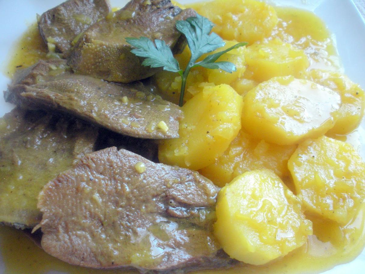 Lengua de ternera estofada 