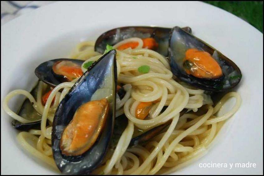 espaguetis-con-mejillones-a-la-marinera.jpg