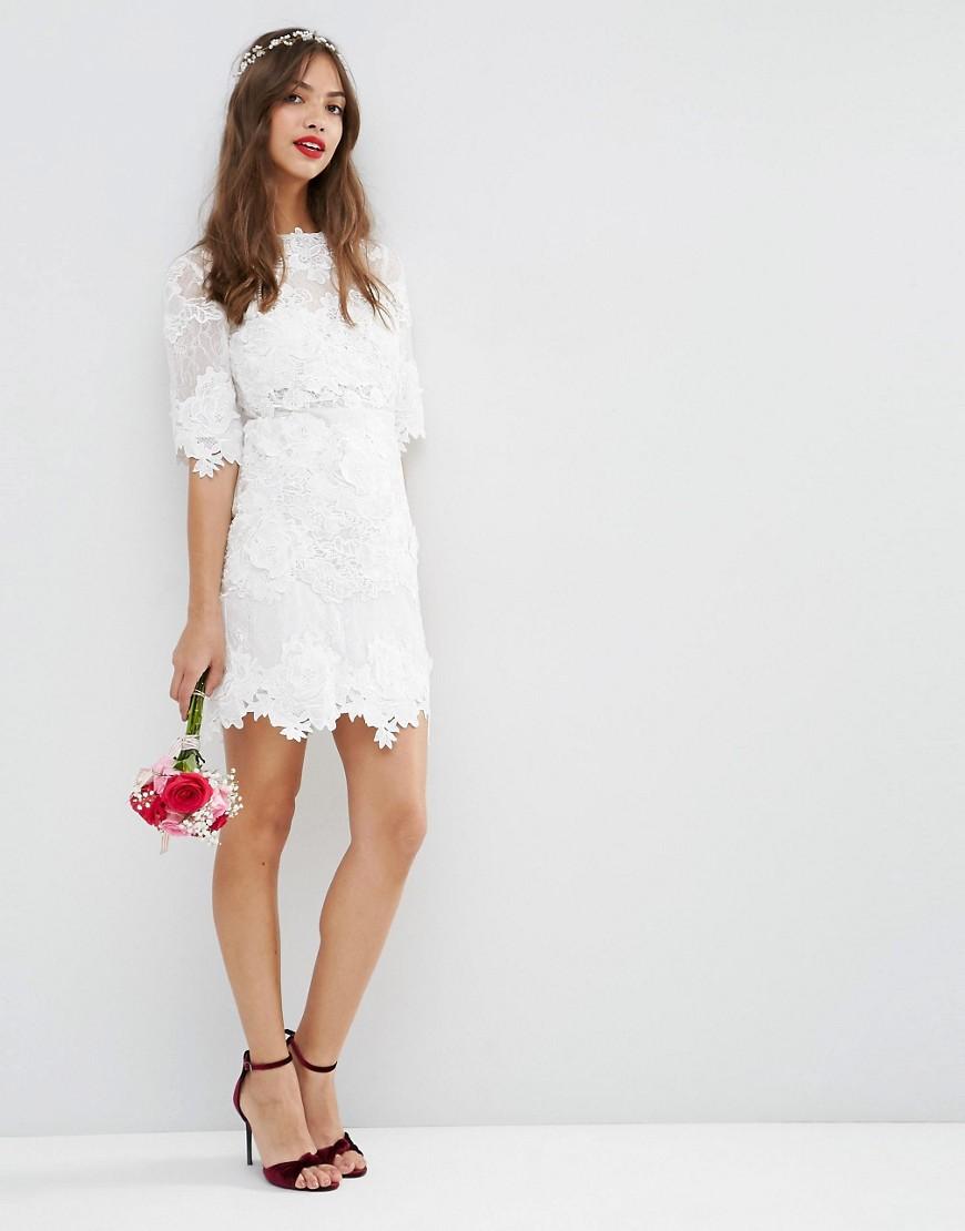 minivestido recto de encaje bordado ASOS BRIDAL 139,99€