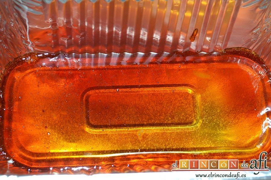Tocinillo de cielo, lo volcamos en el molde
