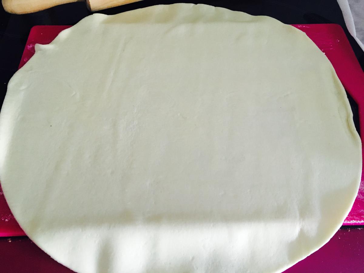 salchichasconhojaldreyparmesano-masa