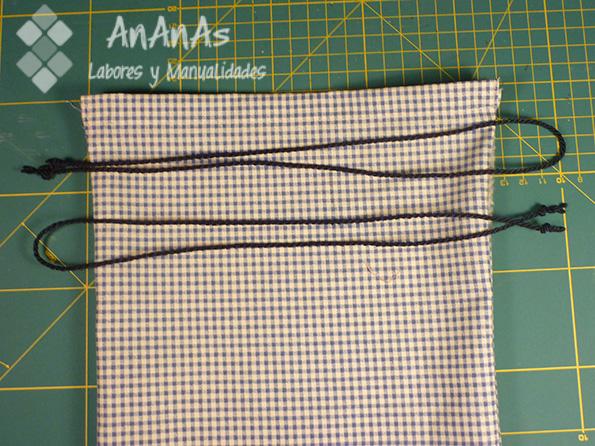 bolsa-multiusos-colocar-dos-cordones