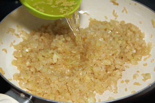 anadir-cucharon-de-caldo