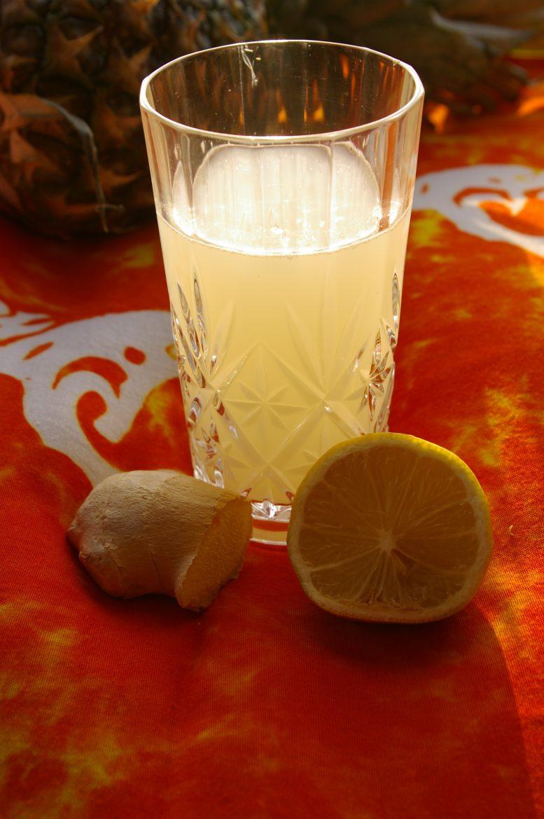 bebida-detox-con-jengibre