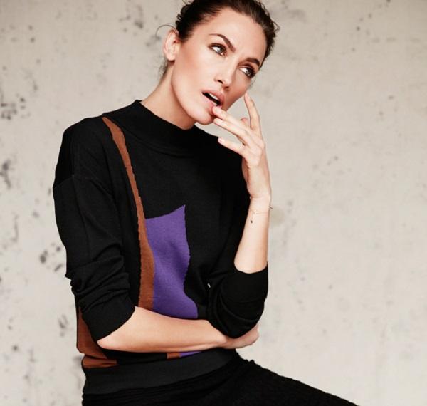 El color negro es un tono elegante y sobrio, muy utilizado durante el invierno. Sin embargo, Trucco muestra cómo es posible jugar con los colores para aportar un toque de vida al negro. Disfruta de este vestido tan bonito y favorecedor para una jornada de otoño e invierno. Ya que es un vestido perfectamente combinable con medias y botas altas. 