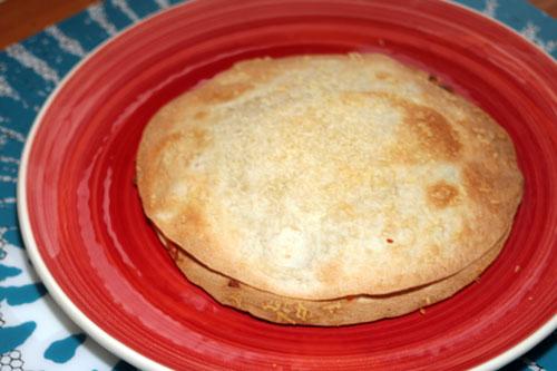 Quesadilla de Pollo recién hecha