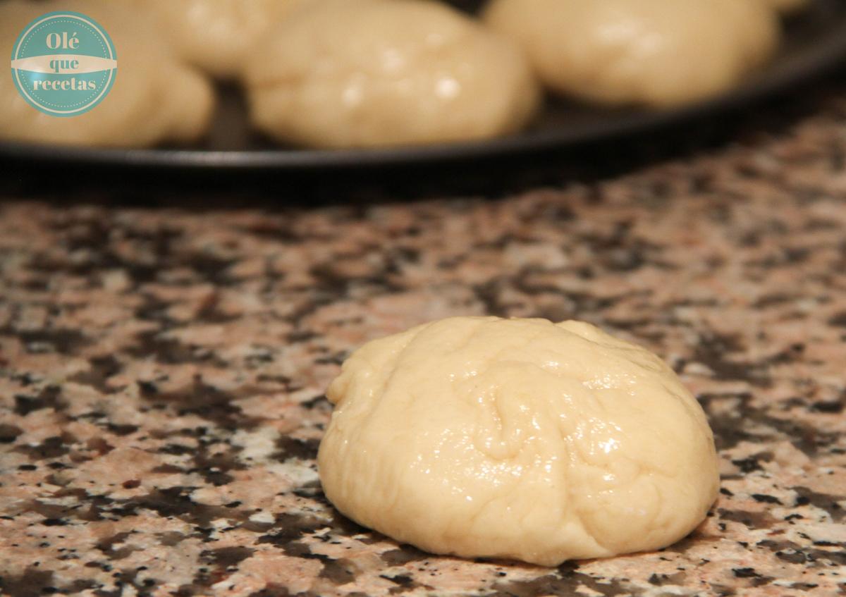 Ensaimadas clásicas caseras con azúcar glass