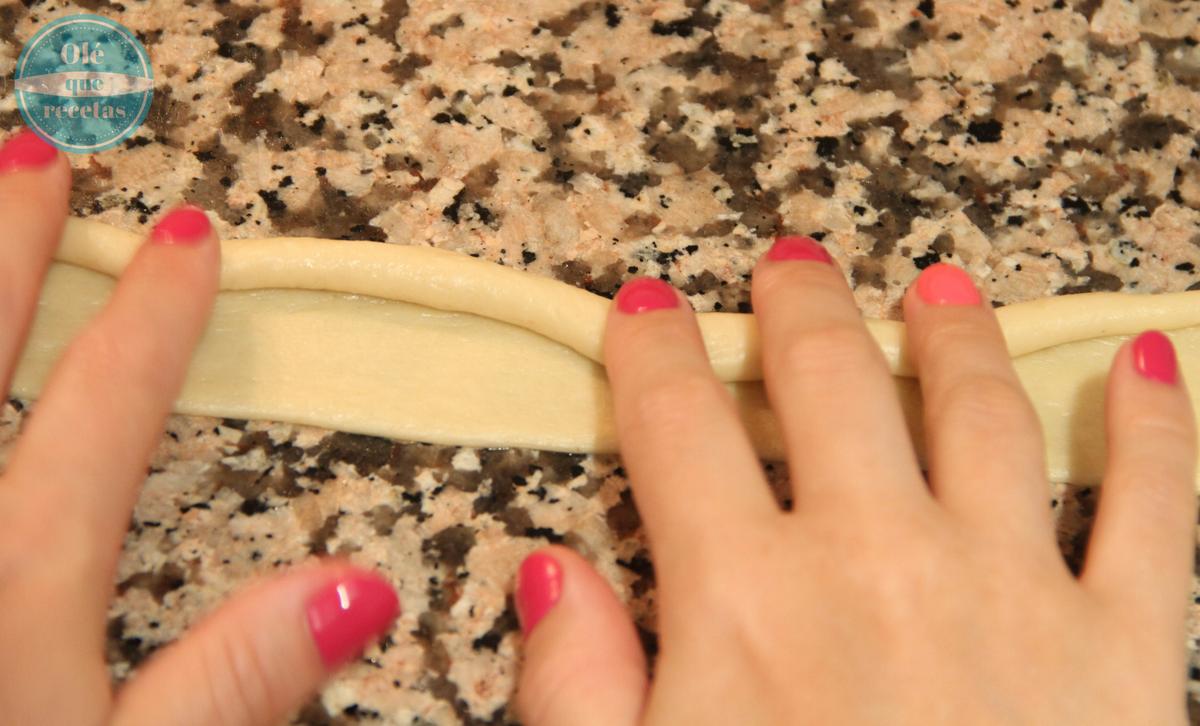 Ensaimadas clásicas caseras con azúcar glass