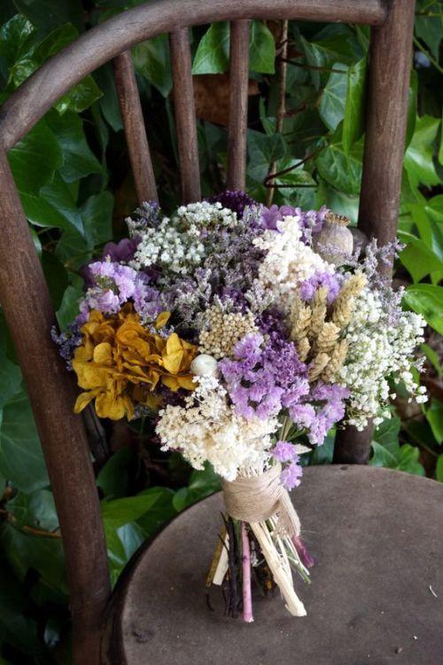 Ramos de flores secas