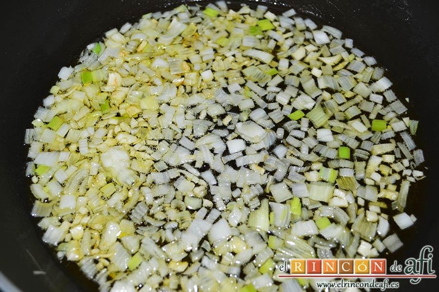 Habas con jamón, dejar que poche