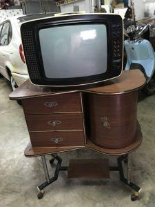 mueble-bar-vintage-y-tele