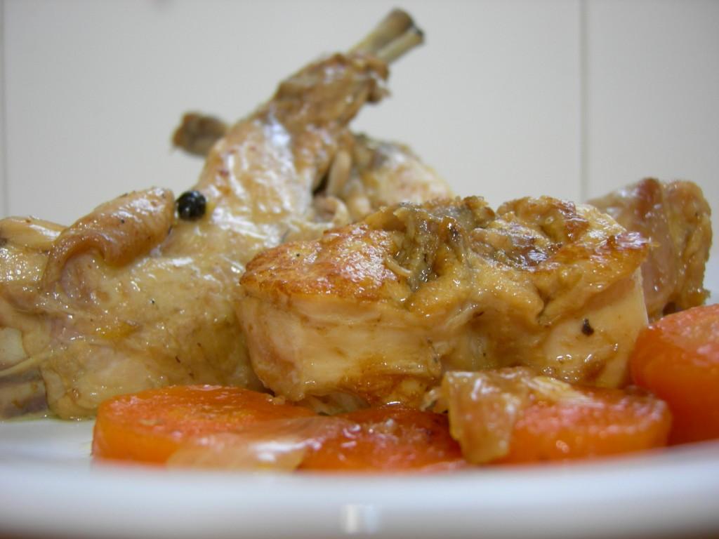 Conejo en escabeche