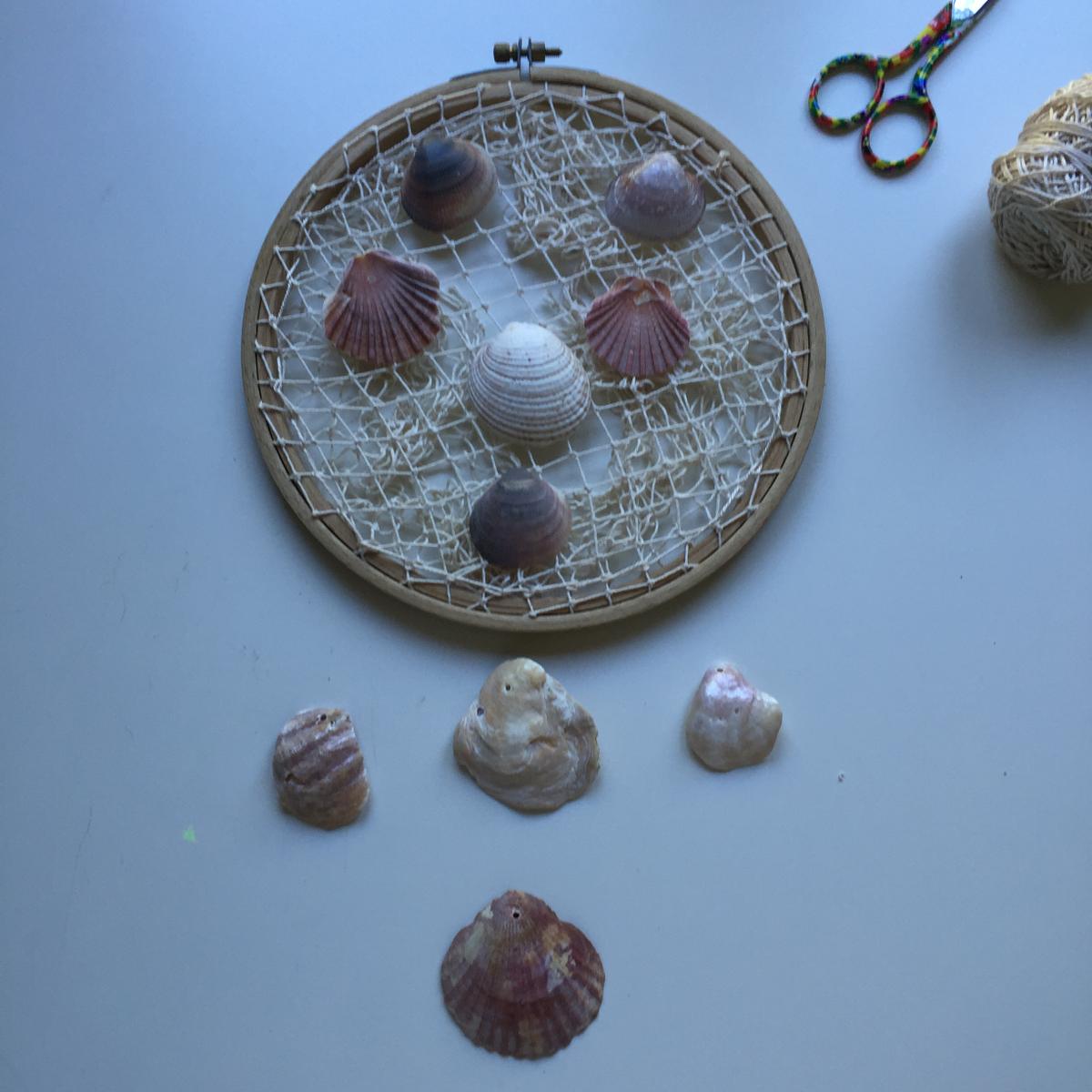 06. ATRAPASUEÑOS MARINO - PLANTEAMOS LA COLOCACIÓN DE LAS CONCHAS