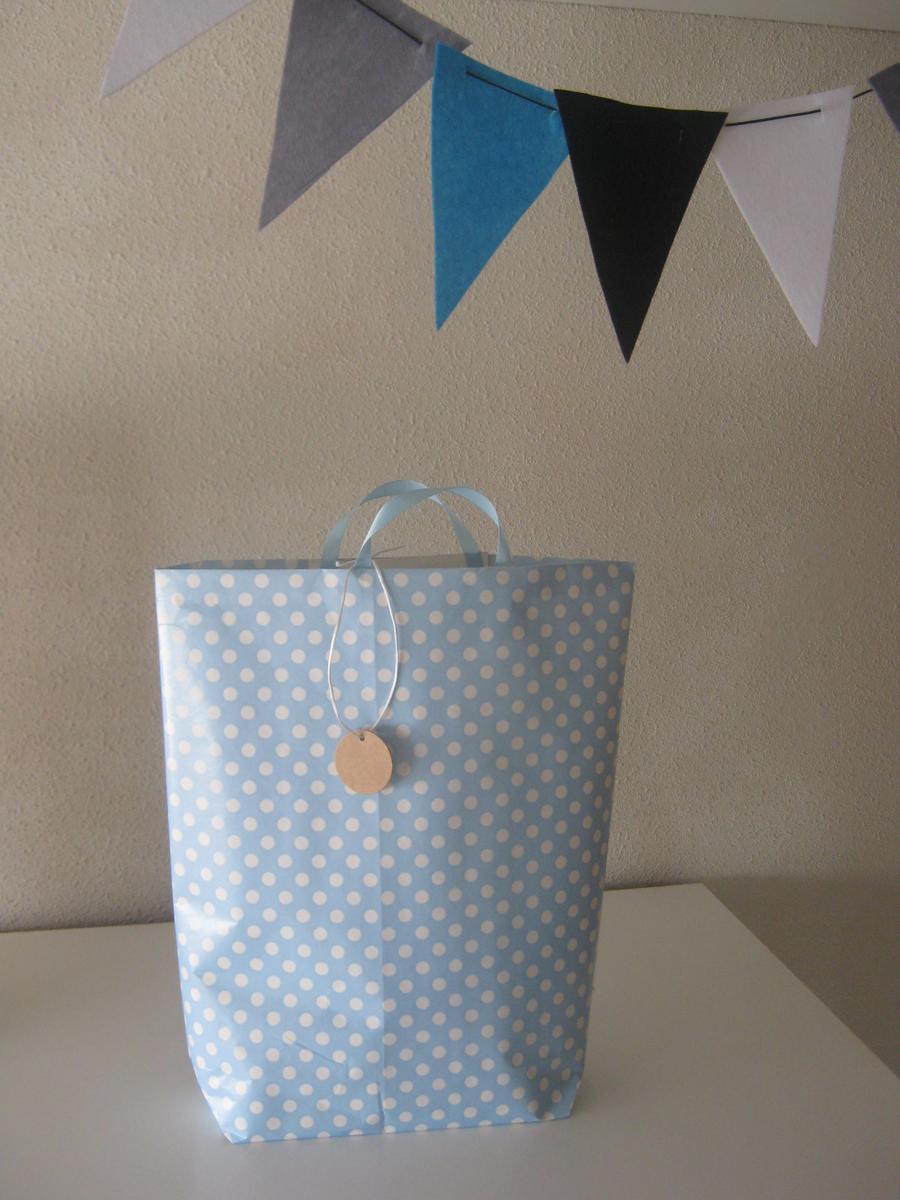 bolsa para regalo de papel