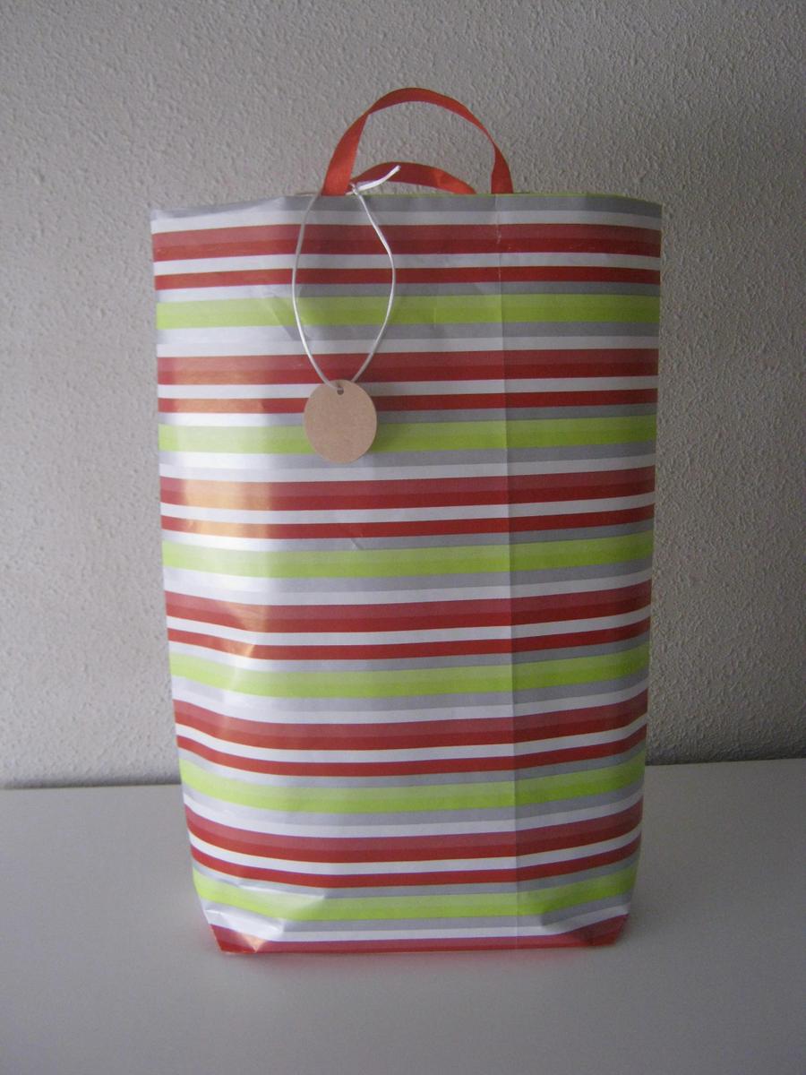 bolsa para regalo de papel