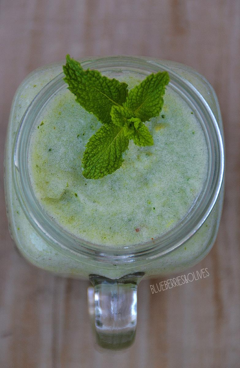 batido-verde-depurativo-blueberries-and-olives-2