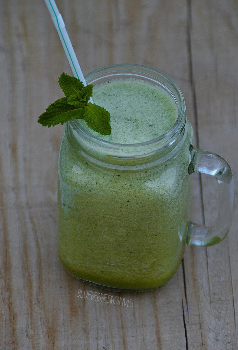 batido-verde-depurativo-blueberries-and-olives-4