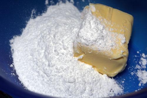 mezclas mantequilla y azucar glass