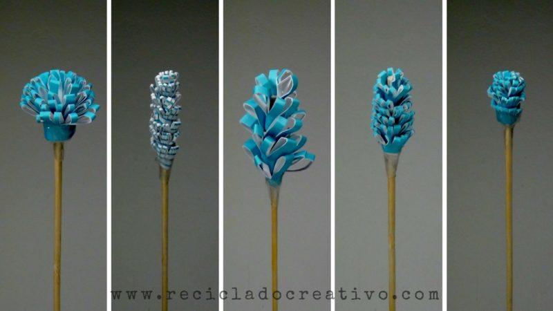 Ramo de flores con cartón - papel reciclado