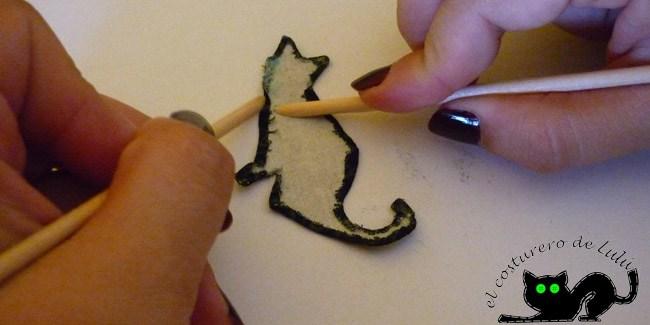 Hacemos el trabajo con los palillos