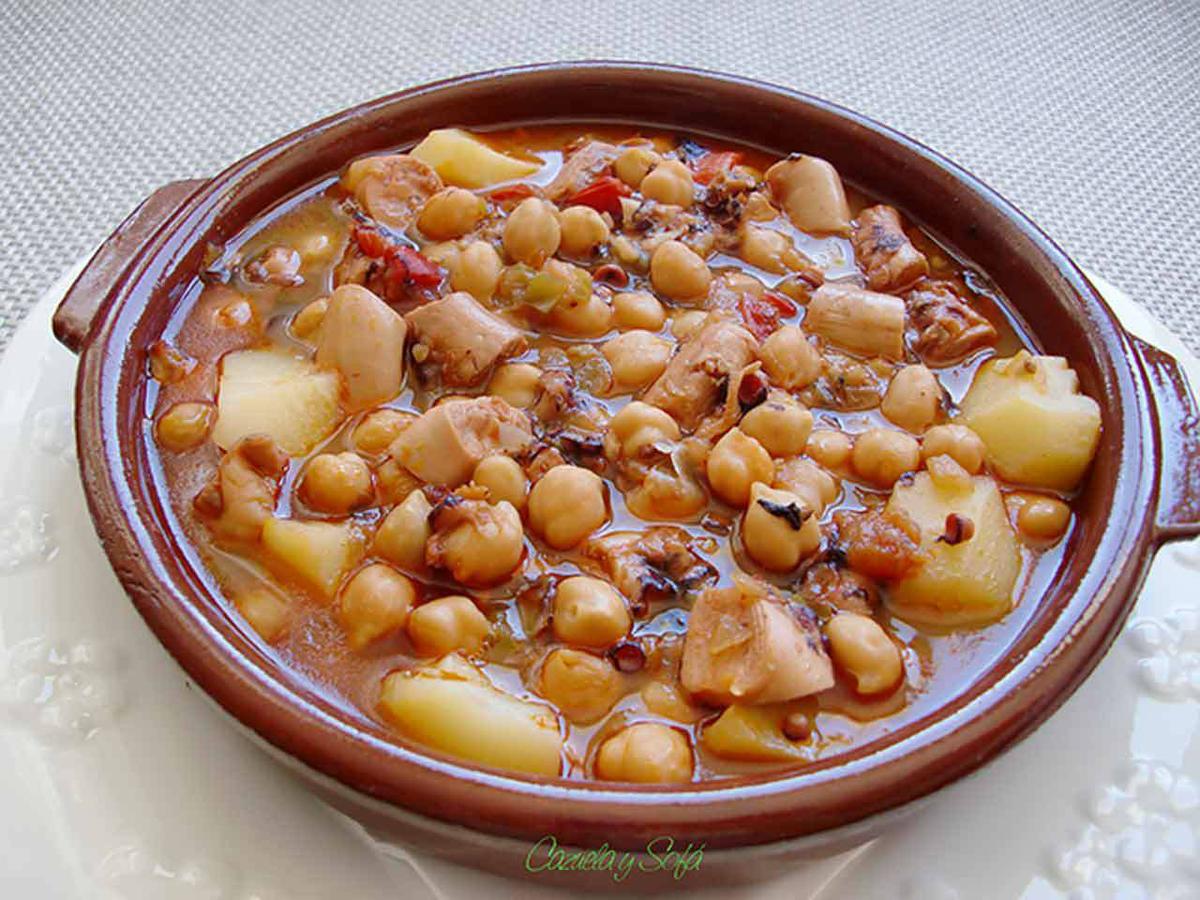 guiso de garbanzos con pulpo