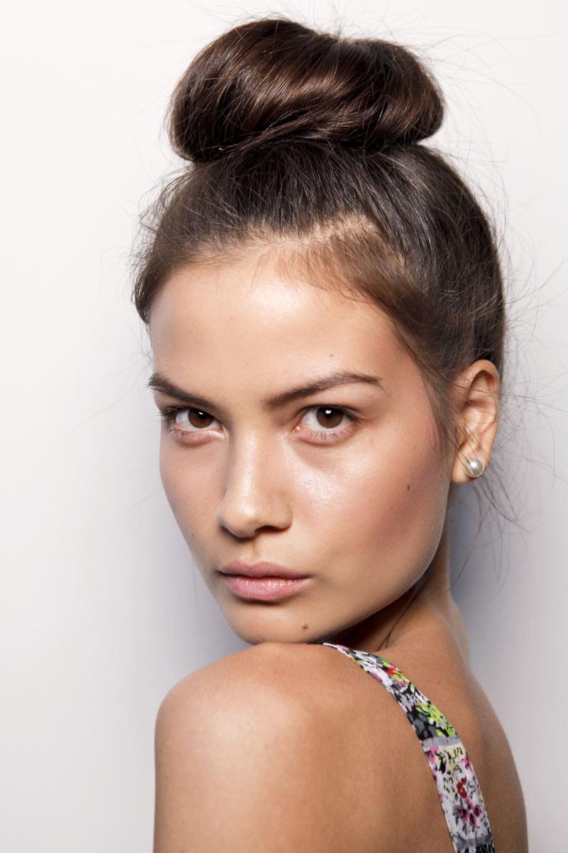 las_claves_del_maquillaje_resistente_al_agua_150959638_800x1200