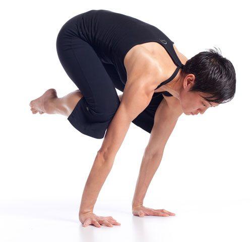 ¿Cómo hacer la postura de la grulla?