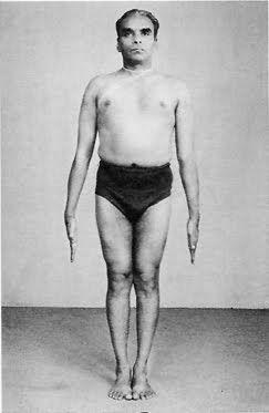 Tadasana Postura de la Montaña Iyengar #1