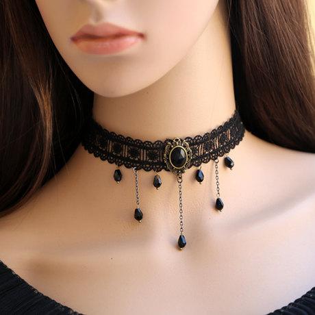 collar negro