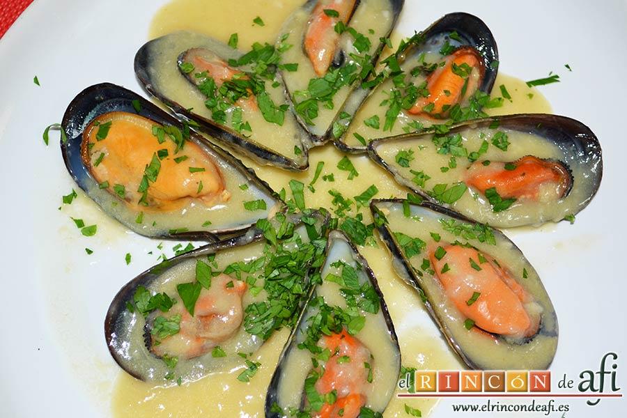 Mejillones con salsa de mostaza, sugerencia de presentación