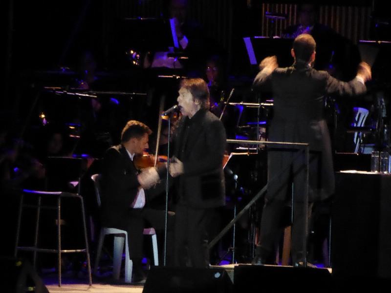 raphael-gira-sinphonico-5