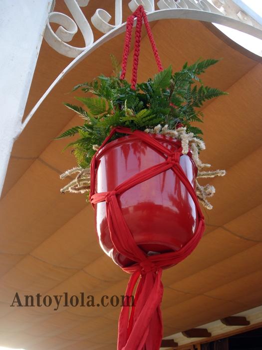 Macetero colgante de trapillo