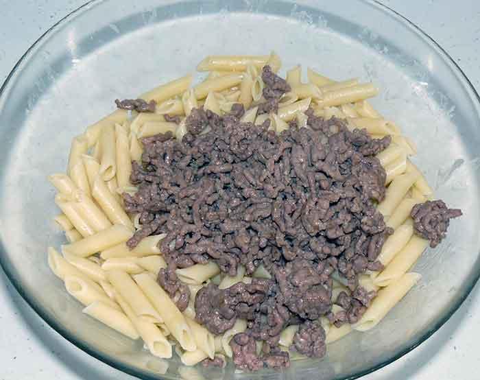 Macarrones con carne gratinados