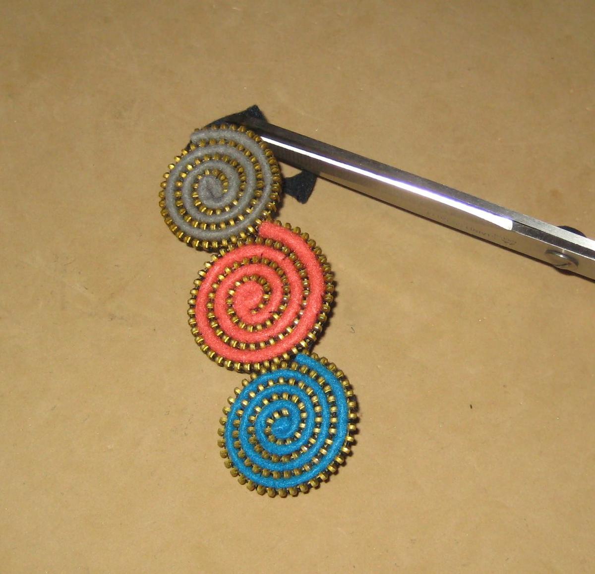 adornos con cremalleras