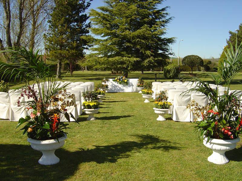 decoracion-de-boda-al-aire-libre-17